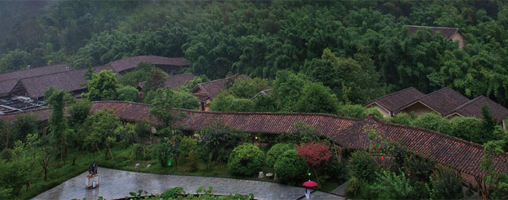 森林旅游規(guī)劃公司：十字水度假村建筑旅游規(guī)劃采用客家建筑風(fēng)格